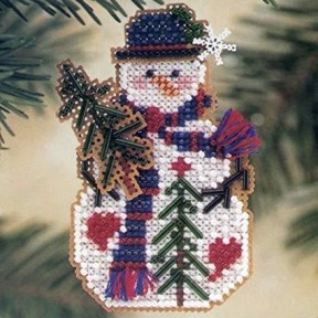 Снеговик с сосной Набор для вышивания крестом Mill Hill MHSC28