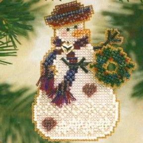 Снеговик с веночком Набор для вышивания крестом Mill Hill MHSC26