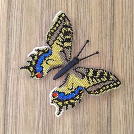 Papilio machaon. Бабочка Набор для вышивания крестом ArtInspirate BUT-02