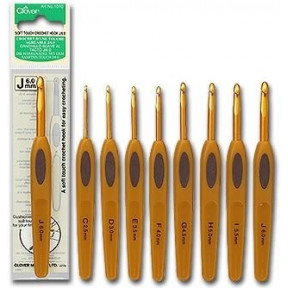 Крючок для вязания алюминиевый с мягкой ручкой 1032-7-4.5 Clover (Япония)
