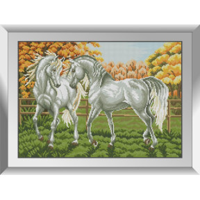 Пара белых лошадей. Dream Art. Набор алмазной мозаики (квадратные, полная) 31714