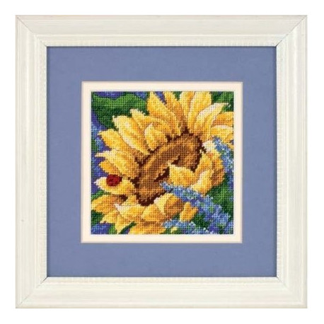 Набор для вышивания гобелена Dimensions Sunflower and Ladybug / Подсолнух и божья коровка 17066