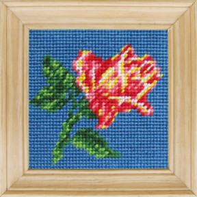 Нежная роза Канва с нанесенным рисунком Чарівниця C-10